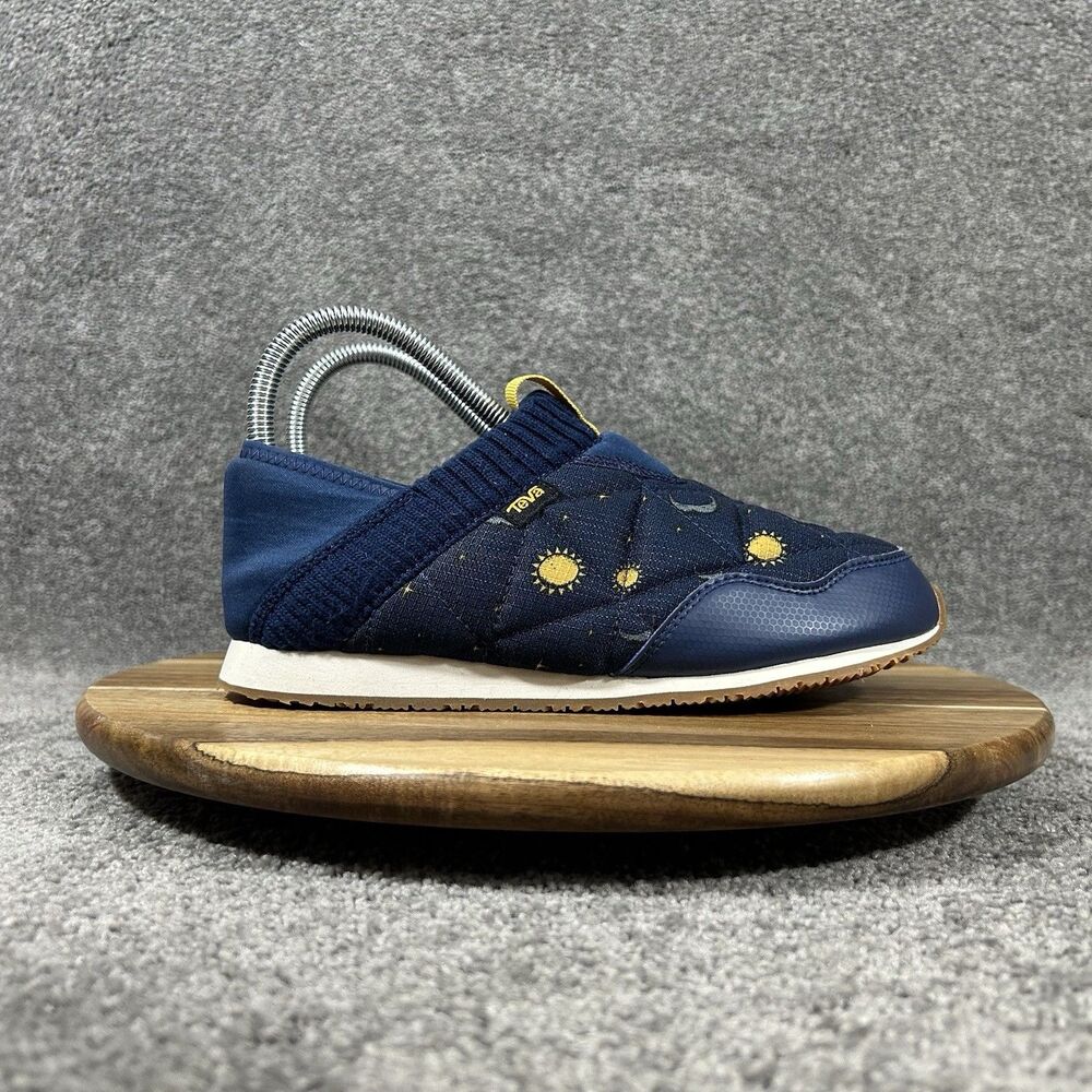 Teva ReEmber Moc Women’s Size 7 Navy Blue Sun and Moon Celestial Slipper Shoes